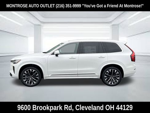 New 2026 Volvo XC90 B6 Ultra w/ Protection Package AWD/4WD image 2