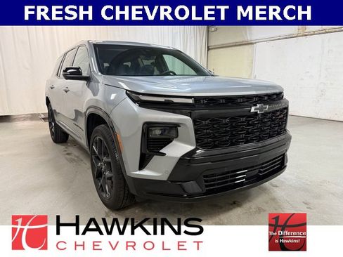 Used 2024 Chevrolet Traverse RS w/ LPO, Floor Liner Package image 1