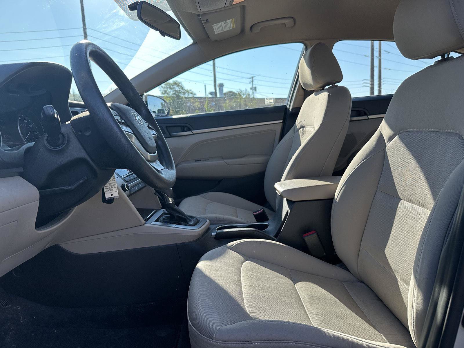 Used 2017 Hyundai Elantra SE FWD image 11