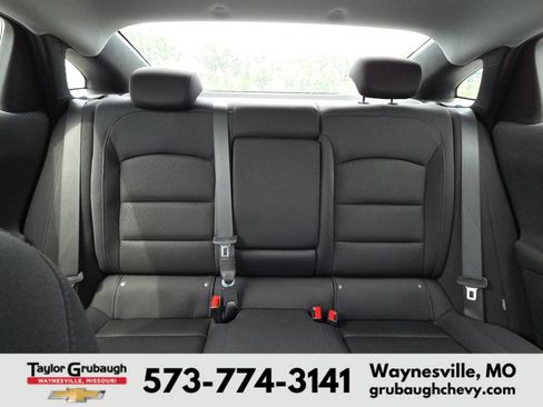Used 2024 Chevrolet Malibu LT FWD image 25