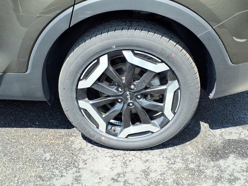 Certified 2023 Kia Telluride S w/ S Sunroof Package AWD/4WD image 12