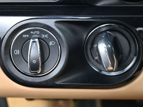 Used 2016 Porsche 911 Turbo S image 21