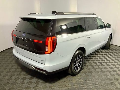 Used 2025 Ford Expedition Max Platinum AWD/4WD image 20