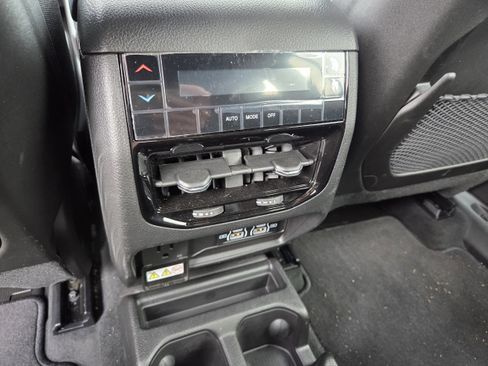 New 2025 Jeep Grand Cherokee L Altitude image 18