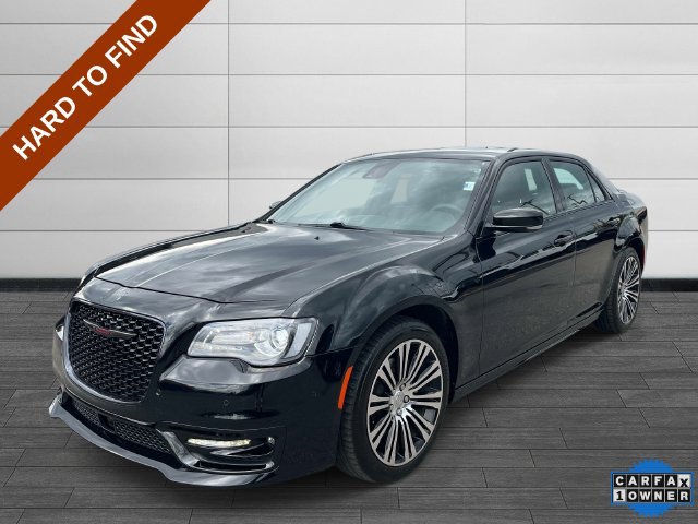 Certified 2022 Chrysler 300 S w/ Comfort Group RWD image 8