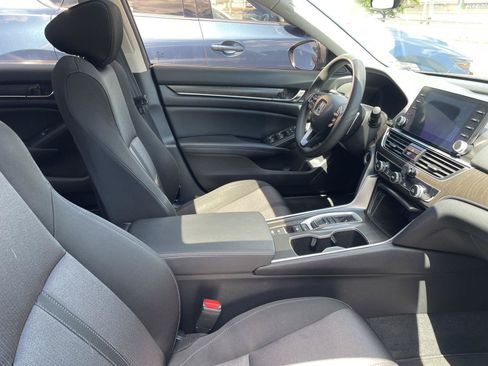 Used 2019 Honda Accord EX image 7