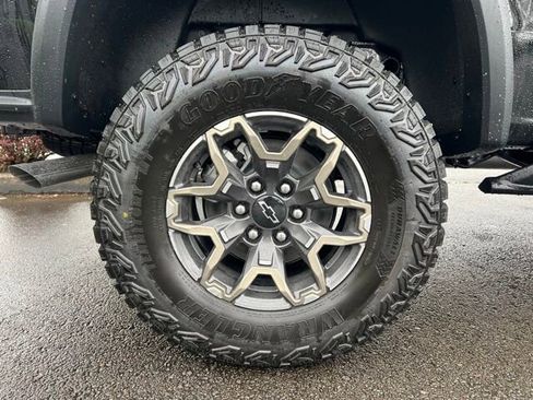 New 2026 Chevrolet Colorado ZR2 w/ Technology Package AWD/4WD image 10