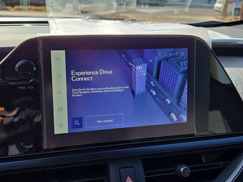 New 2025 Lexus UX 300h FWD image 19