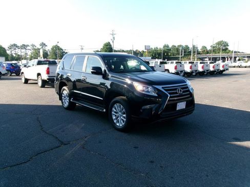 Used 2018 Lexus GX 460 Premium w/ Premium Package AWD/4WD image 4