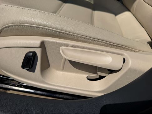 Used 2014 Volkswagen Jetta SE FWD image 22