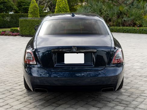 Used 2023 Rolls-Royce Ghost Black Badge w/ Black Badge Ghost Package image 3