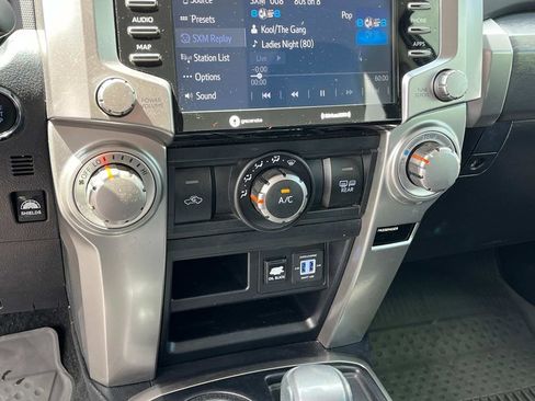 Used 2022 Toyota 4Runner SR5 image 31