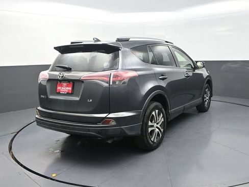 Used 2016 Toyota RAV4 LE FWD image 8
