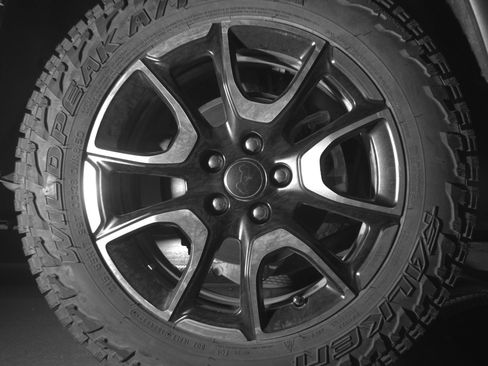 Used 2025 Jeep Compass Trailhawk AWD/4WD image 15
