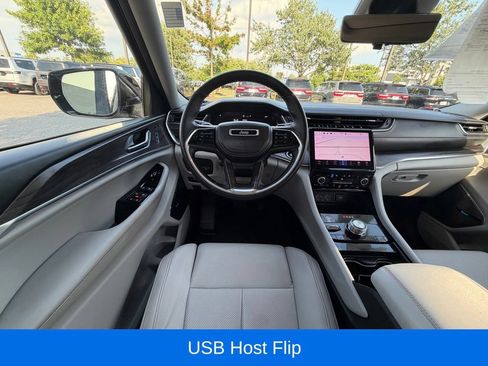 Certified 2021 Jeep Grand Cherokee L Overland w/ Luxury Tech Group IV AWD/4WD image 20