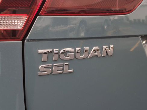Used 2020 Volkswagen Tiguan SEL image 10
