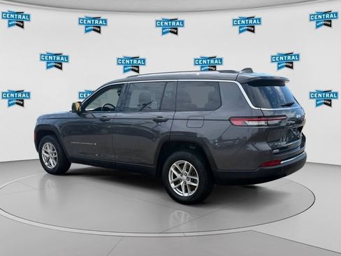 Used 2022 Jeep Grand Cherokee L Laredo w/ Luxury Tech Group I AWD/4WD image 4