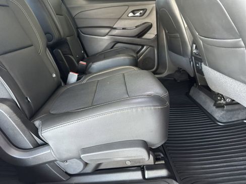 Used 2020 Chevrolet Traverse Premier image 37