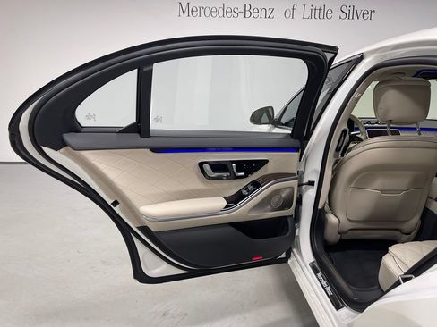 Certified 2023 Mercedes-Benz S 580 4MATIC Sedan image 23