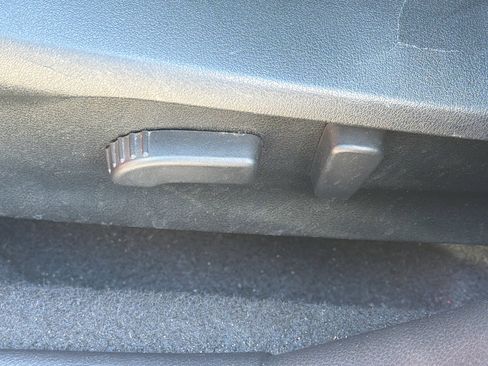 Used 2018 Subaru Crosstrek 2.0i Limited image 23