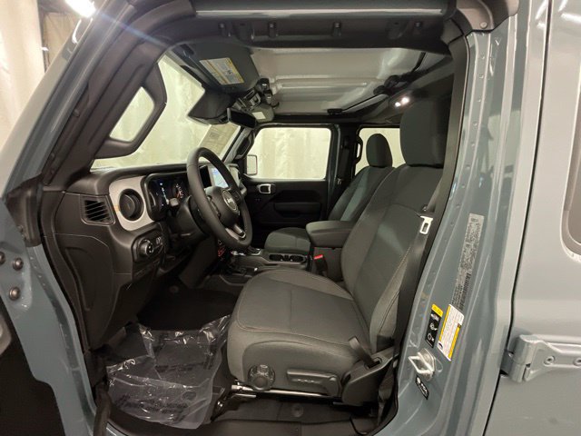 New 2026 Jeep Gladiator Sport AWD/4WD image 10