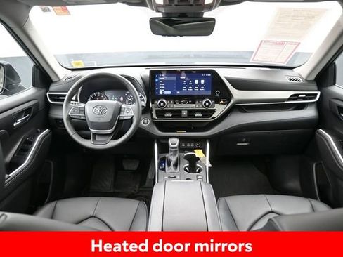 Certified 2024 Toyota Highlander XLE AWD/4WD image 18