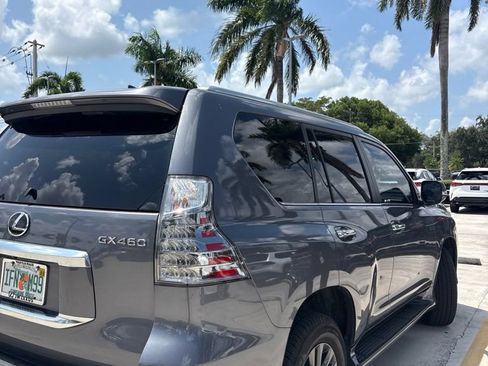 Used 2023 Lexus GX 460 Premium w/ Premium Package AWD/4WD image 6