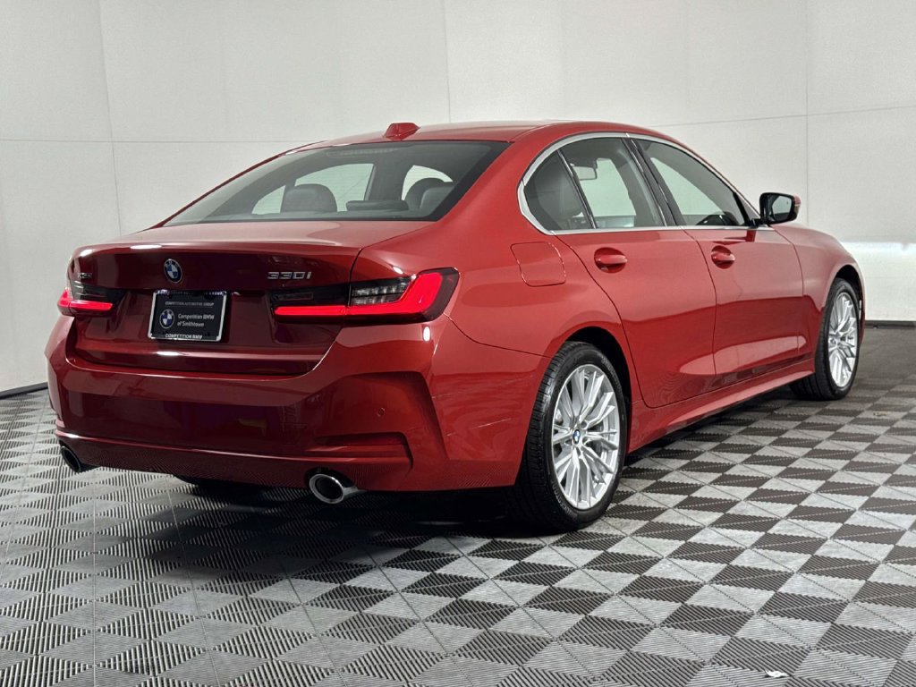Used 2024 BMW 330i xDrive Sedan w/ Convenience Package AWD/4WD image 10