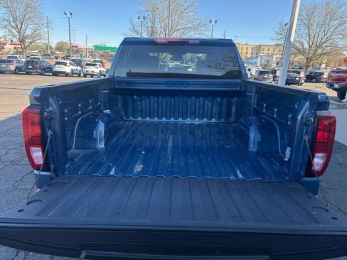 Used 2024 GMC Sierra 1500 Elevation image 16