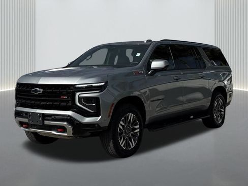 Used 2025 Chevrolet Suburban Z71 AWD/4WD image 1