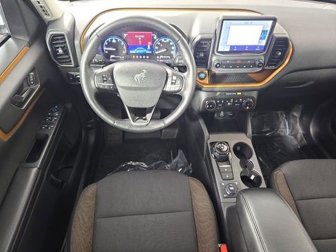 Used 2023 Ford Bronco Sport Badlands image 11