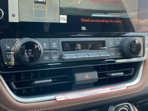 New 2026 Toyota Grand Highlander Platinum image 15