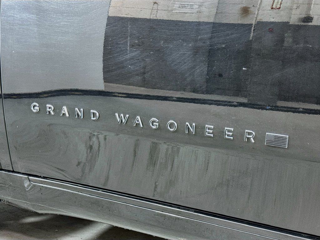 Used 2023 Jeep Grand Wagoneer Series II AWD/4WD image 11