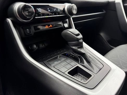 Used 2024 Toyota RAV4 XLE image 27