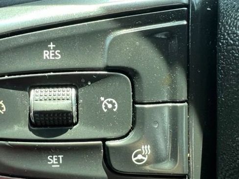 Used 2022 Chevrolet Silverado 1500 LT Trail Boss w/ Safety Package AWD/4WD image 15