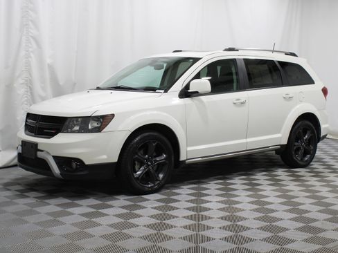 Used 2020 Dodge Journey Crossroad FWD image 34