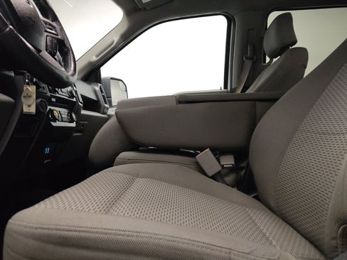 Used 2016 Ford F150 XLT w/ Equipment Group 302A Luxury RWD image 17