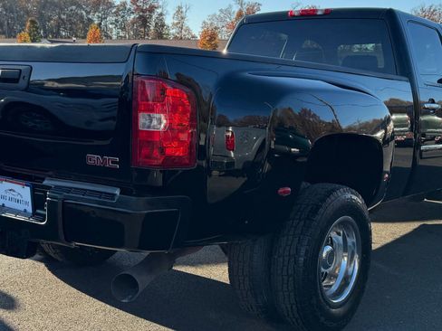Used 2011 GMC Sierra 3500 Denali AWD/4WD image 5
