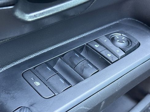 Used 2024 Toyota Tacoma SR RWD image 14