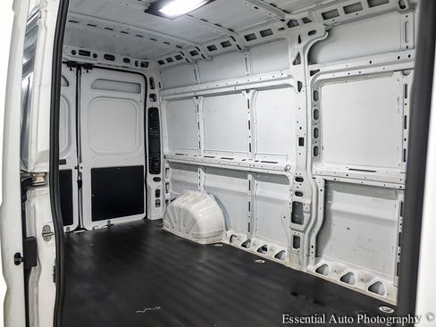 Used 2023 RAM ProMaster 2500 FWD image 18