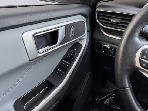 Certified 2023 Ford Explorer XLT w/ Equipment Group 202A image 33