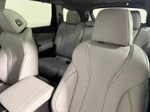 Used 2025 Acura MDX w/ Technology Package image 35