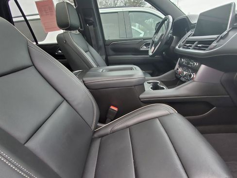 Used 2021 GMC Yukon SLT w/ SLT Premium Package image 4