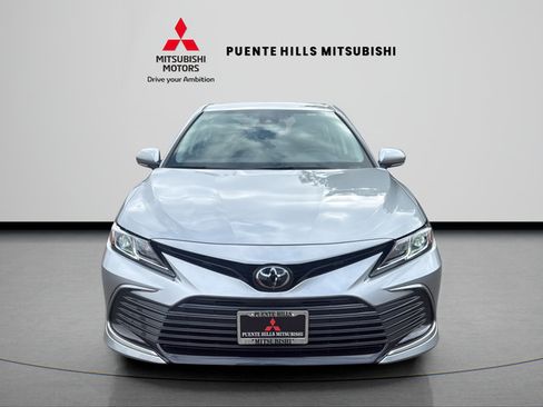 Used 2023 Toyota Camry LE w/ Convenience Package FWD image 2