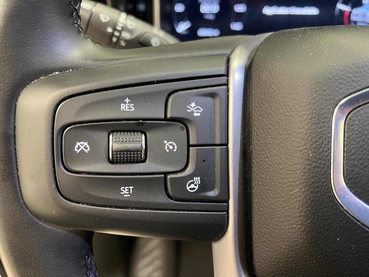 Used 2026 GMC Sierra 1500 SLT RWD image 44