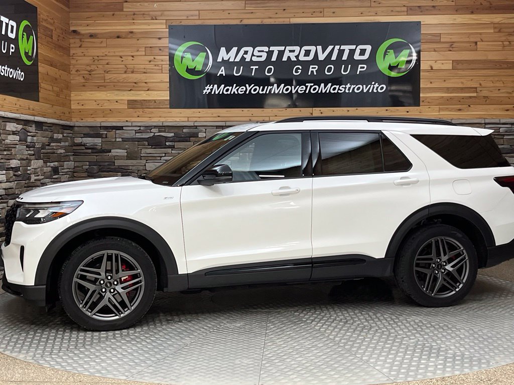 Used 2025 Ford Explorer ST-Line w/ Premium Package AWD/4WD image 9