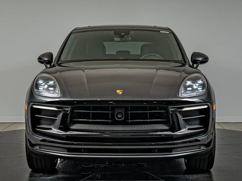 Certified 2026 Porsche Macan AWD/4WD image 11