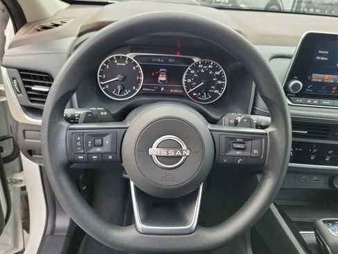 Used 2023 Nissan Rogue S AWD/4WD image 15