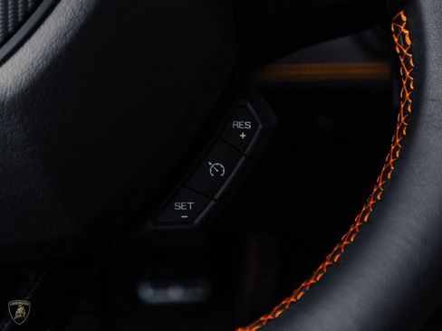 Used 2024 Lamborghini Huracan Sterrato image 18