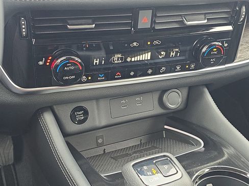 New 2026 Nissan Rogue Platinum w/ Platinum Premium Package image 21